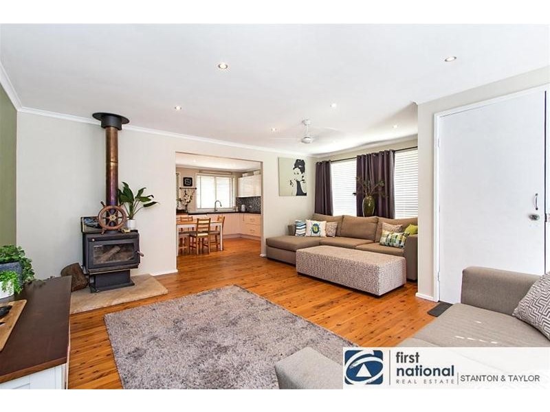 14 Gleam Place, Cranebrook NSW 2749