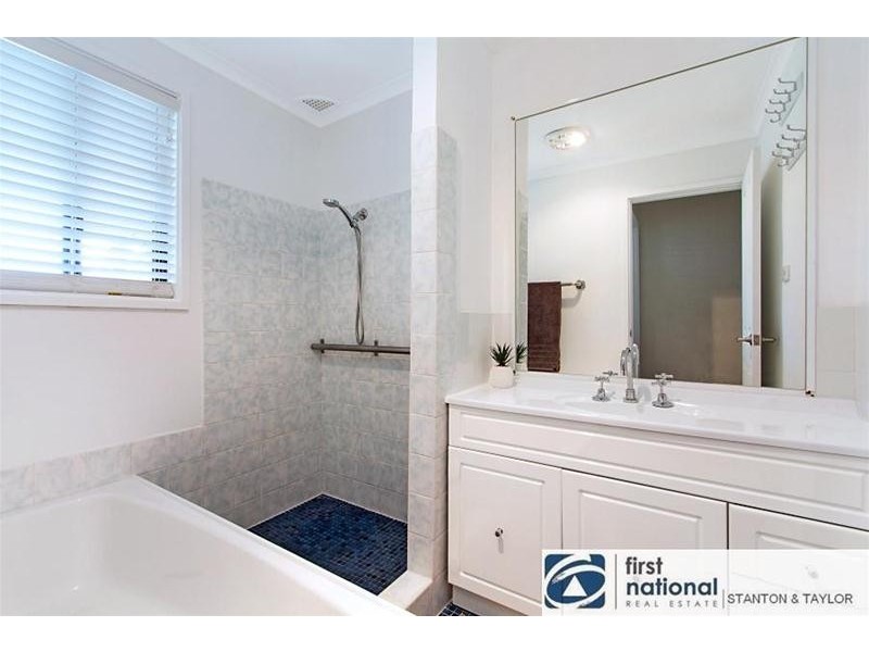 14 Gleam Place, Cranebrook NSW 2749