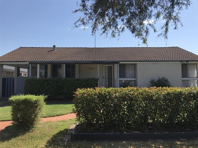 28 Greenway Drive, South Penrith NSW 2750