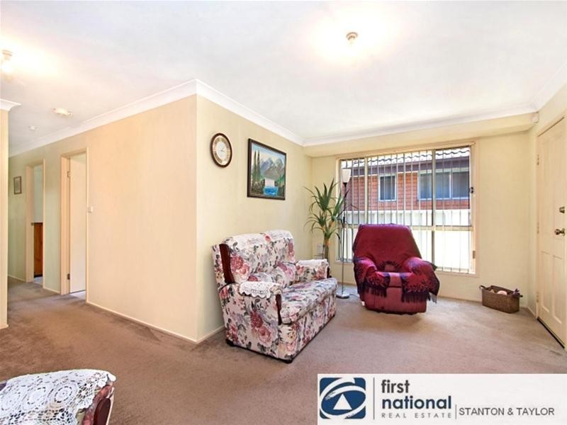 2/17 DENT Street, Penrith NSW 2750
