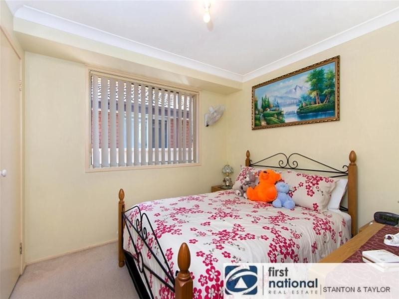 2/17 DENT Street, Penrith NSW 2750