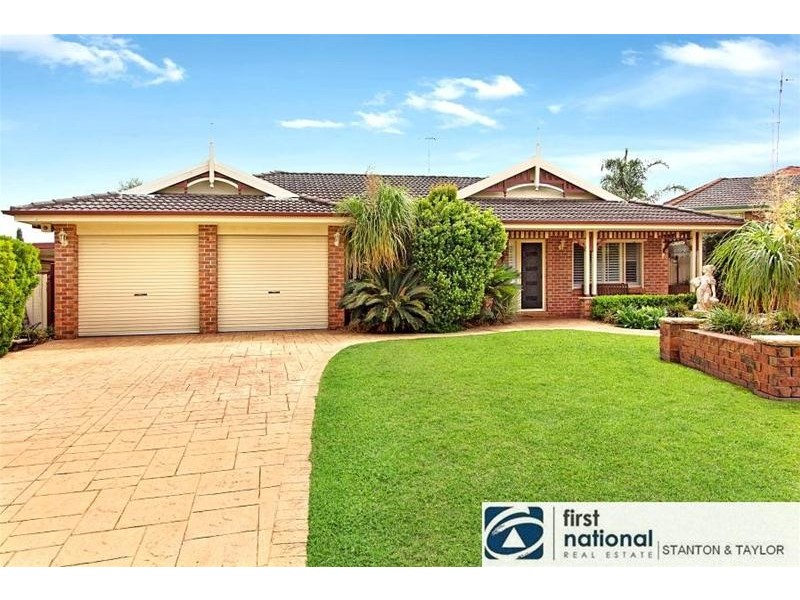 5 Kylie Tennant Close, Glenmore Park NSW 2745