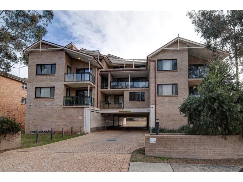 8/37-39 Evan Street, Penrith NSW 2750