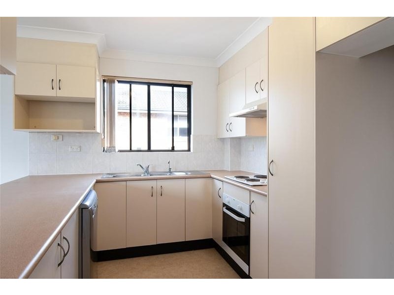 8/37-39 Evan Street, Penrith NSW 2750