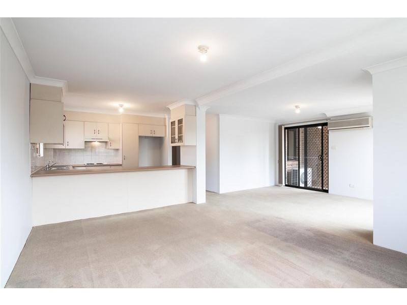 8/37-39 Evan Street, Penrith NSW 2750