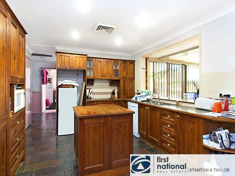 13 Robinson Road, Cranebrook NSW 2749