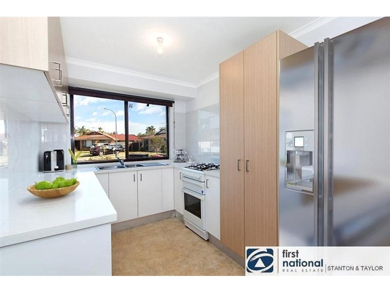 10 Poppy Close, Claremont Meadows NSW 2747