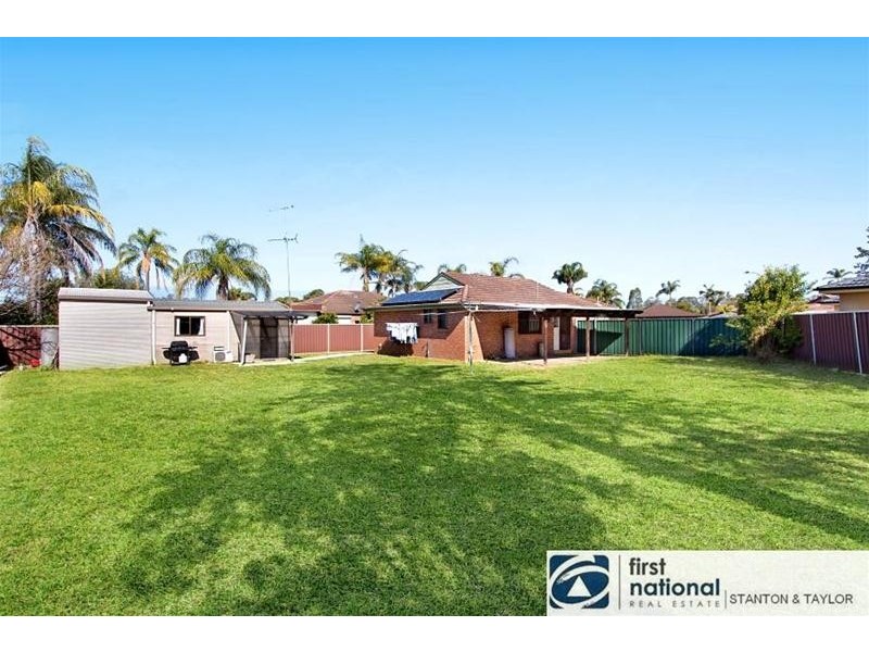 10 Poppy Close, Claremont Meadows NSW 2747