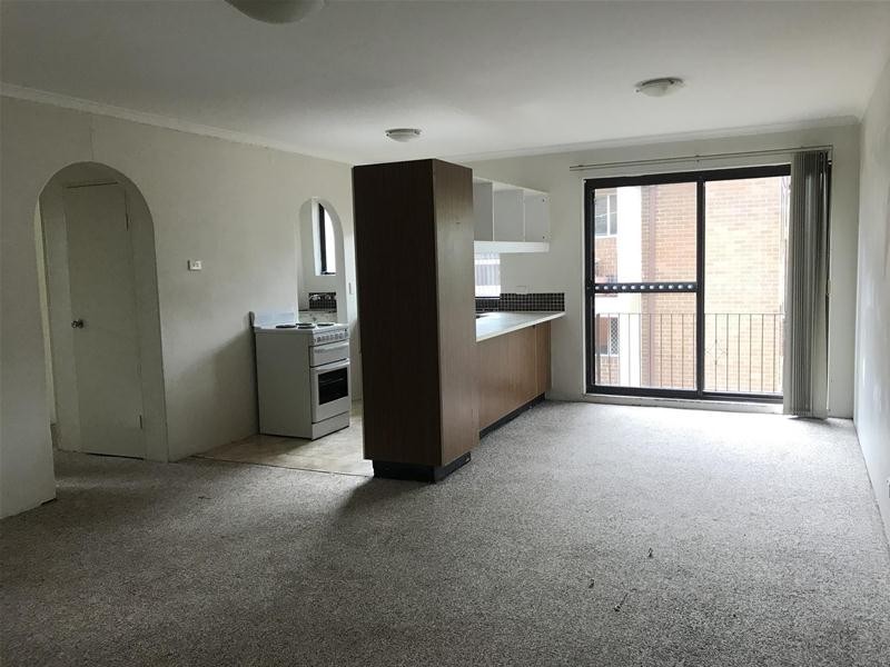 15/13 PRESTON Street, Penrith NSW 2750