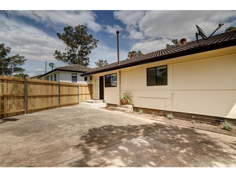 24 KAREELA Avenue, Penrith NSW 2750