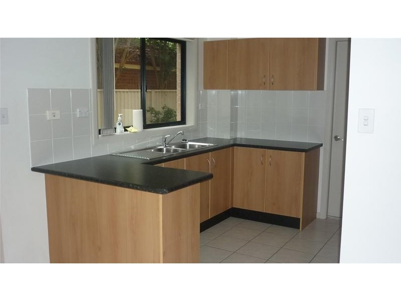 2/94 SADDINGTON Street, St Marys NSW 2760