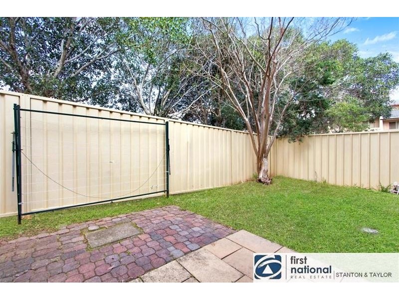 2/2-4 Thusrton Street, Penrith NSW 2750