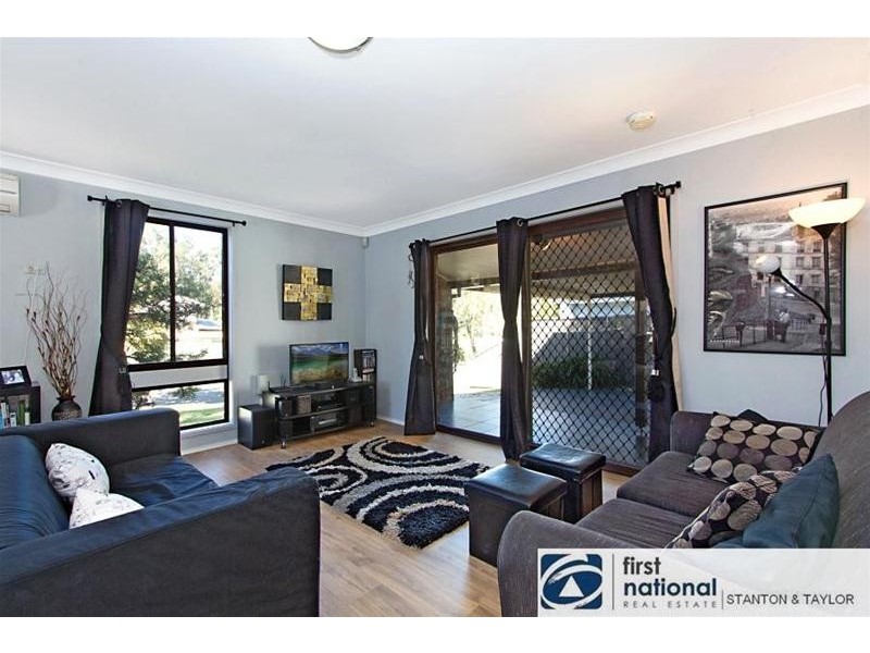 17 Pendock Road, Cranebrook NSW 2749