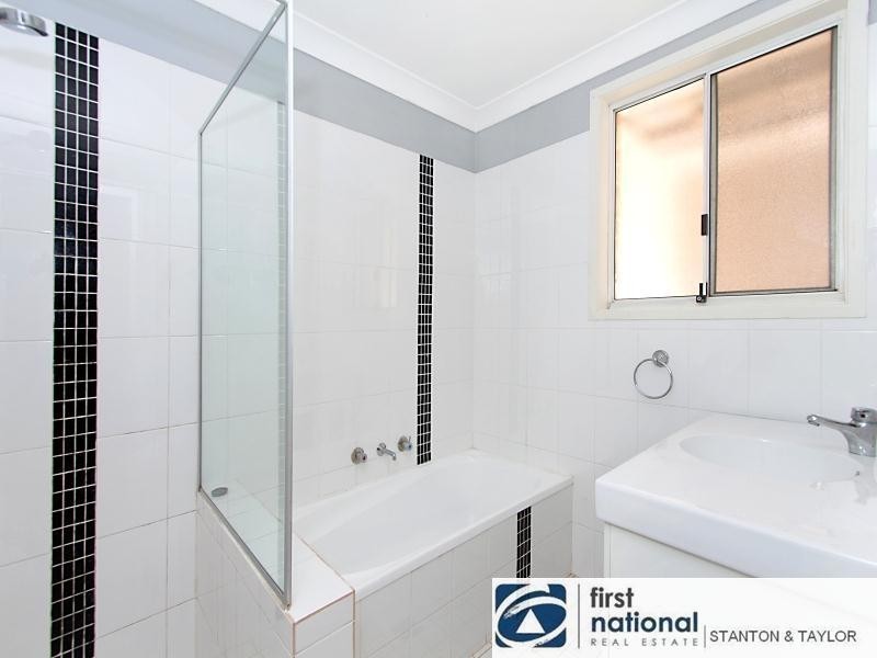 9 CARNATION Place, Claremont Meadows NSW 2747