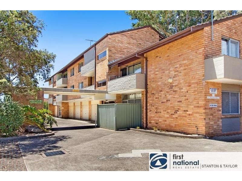 1/5-7 Thurston Street, Penrith NSW 2750