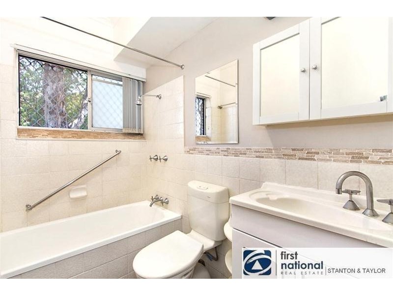 1/5-7 Thurston Street, Penrith NSW 2750