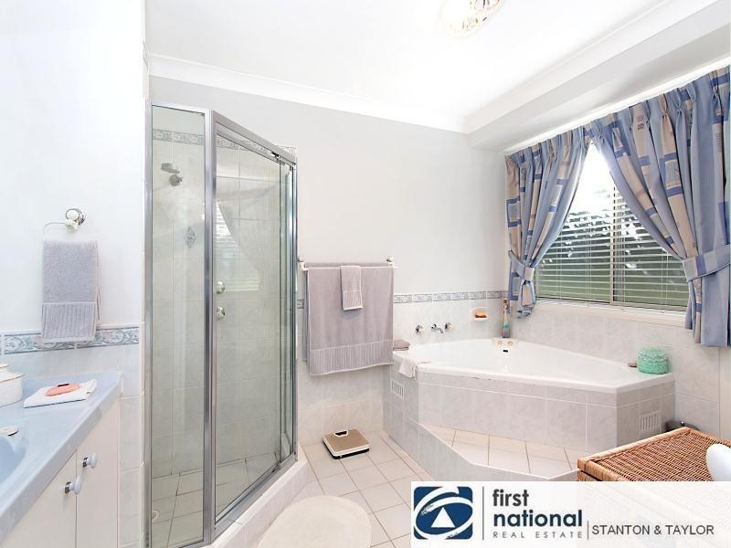 2 Pipers Lane, Silverdale NSW 2752