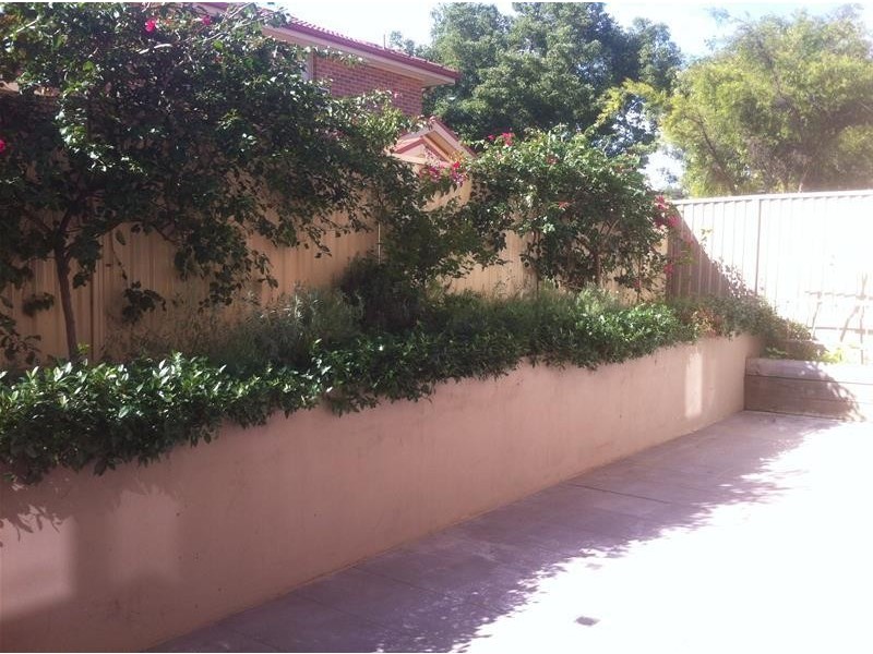 2/33 Robert Street, Penrith NSW 2750