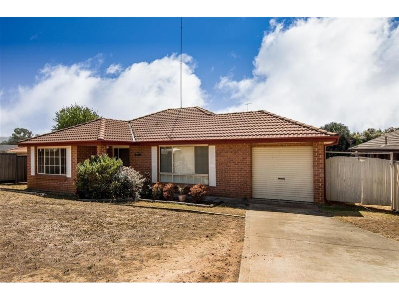 9 Mowla Avenue, Jamisontown NSW 2750