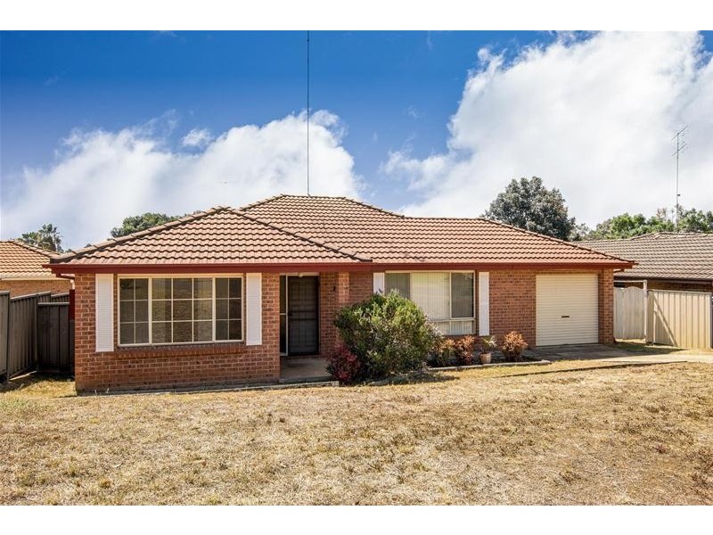 9 Mowla Avenue, Jamisontown NSW 2750