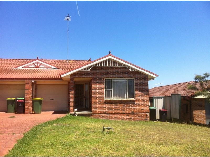 1/9 LUTTRELL Street, Glenmore Park NSW 2745