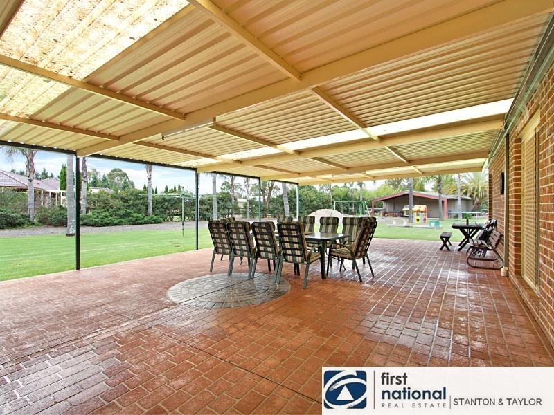5 Cabernet Circuit, Orchard Hills NSW 2748