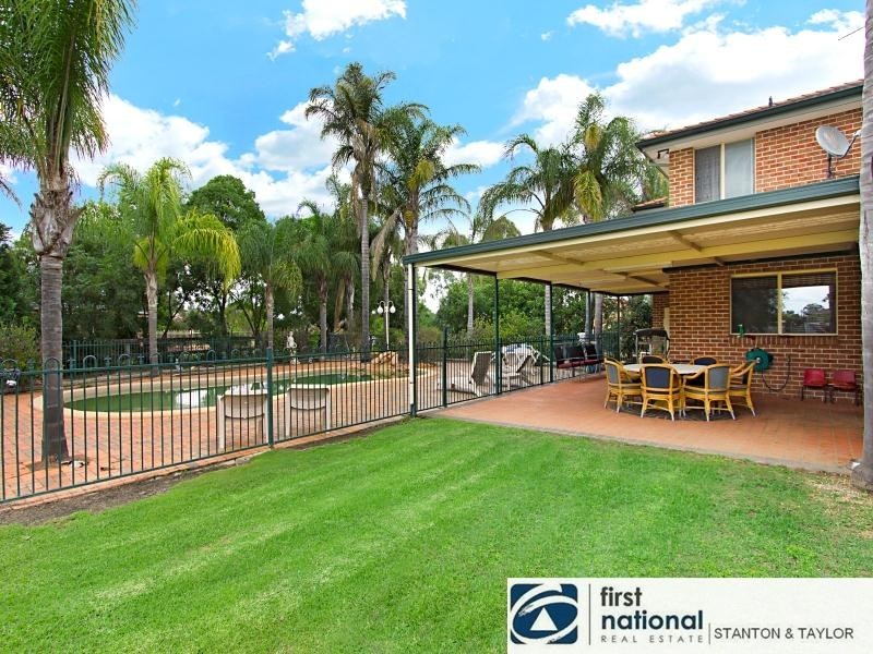 5 Cabernet Circuit, Orchard Hills NSW 2748
