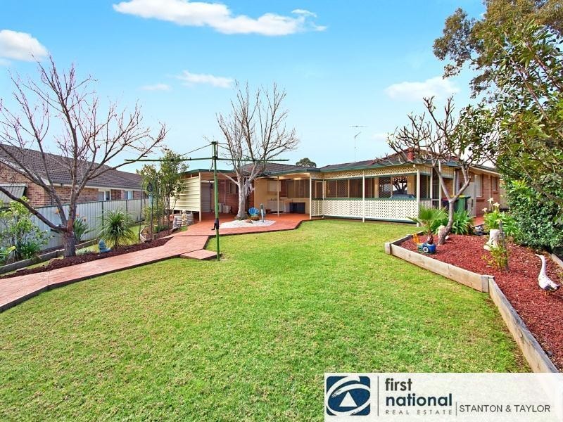 15 Leane Place, Cranebrook NSW 2749