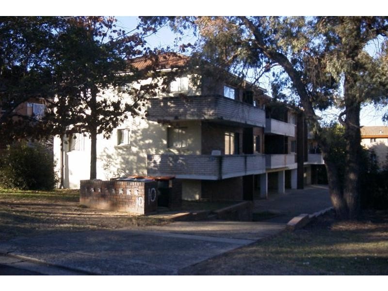 8/10 Thurston  Street, Penrith NSW 2750