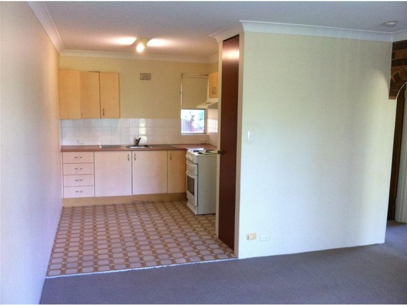 4/2-4 Haynes Street, Penrith NSW 2750