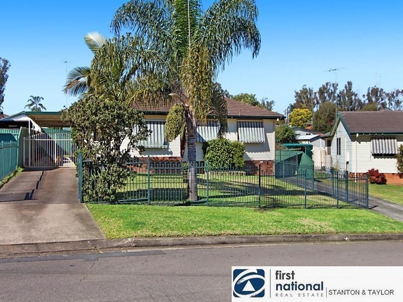 11 Cudgee Road, Penrith NSW 2750