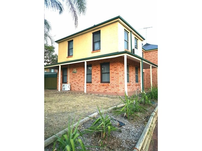 1/206-208 Derby Street, Penrith NSW 2750