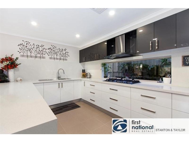 28 Lakeview Drive, Cranebrook NSW 2749