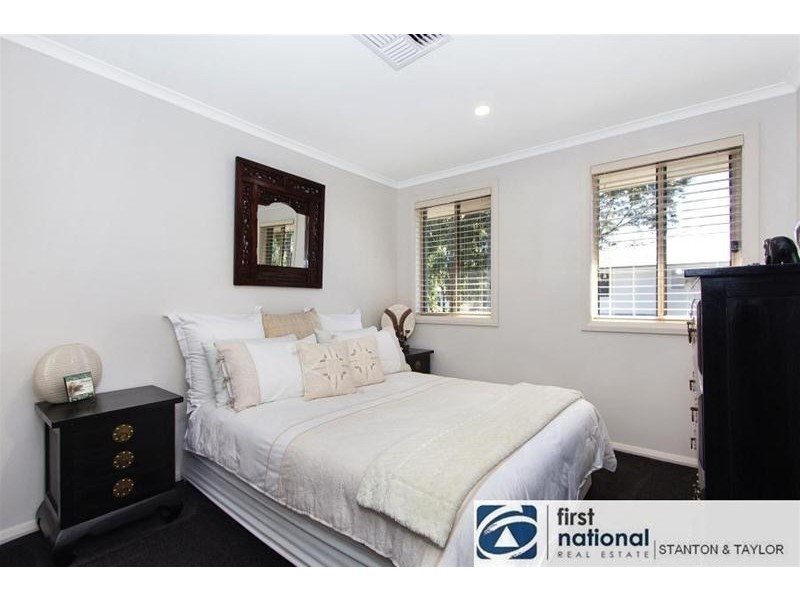 28 Lakeview Drive, Cranebrook NSW 2749