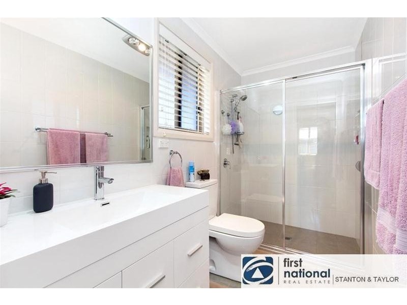 28 Lakeview Drive, Cranebrook NSW 2749