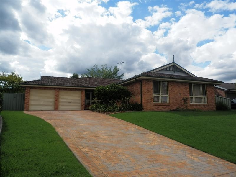 15 Bija Drive, Glenmore Park NSW 2745