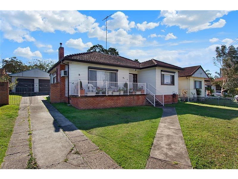 39 SOMERSET Street, Kingswood NSW 2747