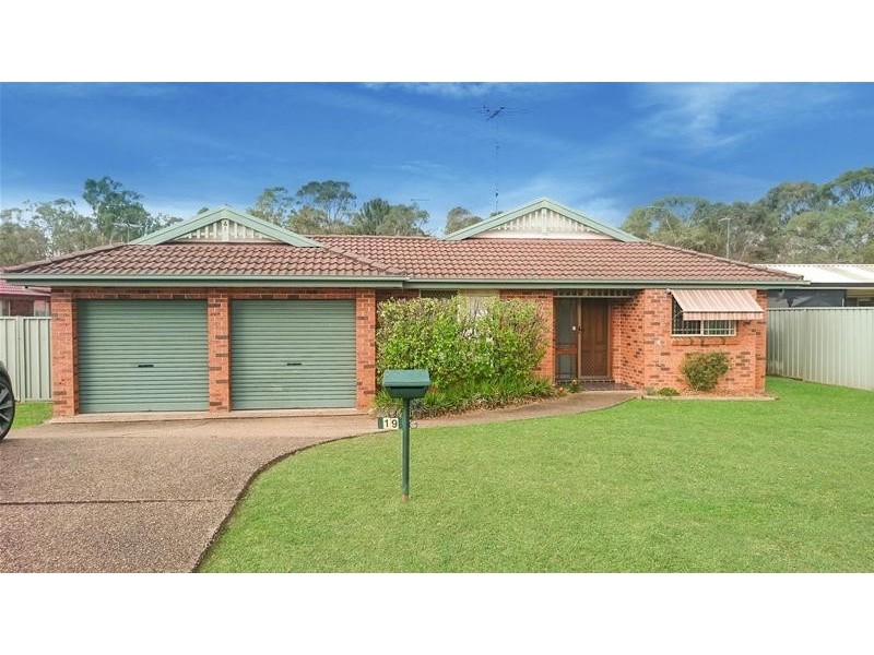 19 Cartwright Place, Glenmore Park NSW 2745