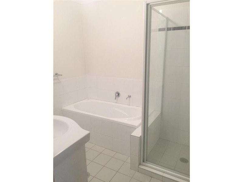 18/134 Derby  Street, Penrith NSW 2750