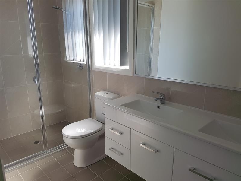 52 Greenway Drive, South Penrith NSW 2750