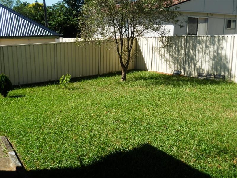 4 ELIZABETH Crescent, Kingswood NSW 2340