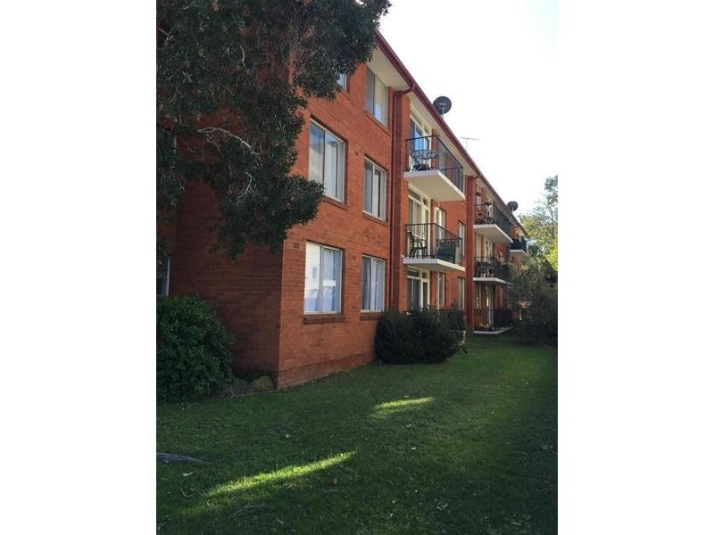 2/209 DERBY Street, Penrith NSW 2750