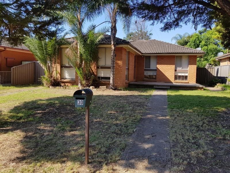 30 Hatchinson Crescent, Jamisontown NSW 2750