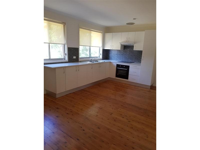 30 Hatchinson Crescent, Jamisontown NSW 2750