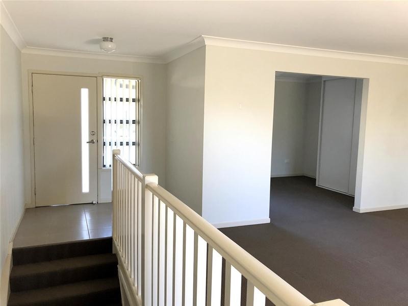 8/32 luttrell  Street, Glenmore Park NSW 2745