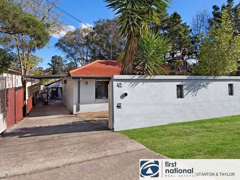 42 Cooper Street, Penrith NSW 2750