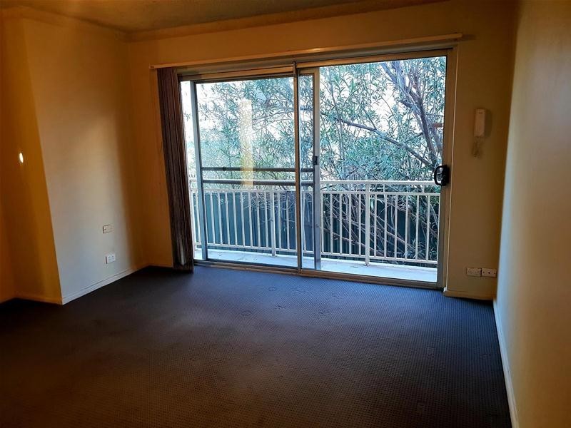 10/134 Lethbridge  Street, Penrith NSW 2750