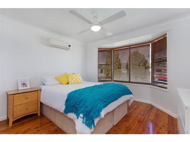 24 LINDSAY Crescent, South Penrith NSW 2750