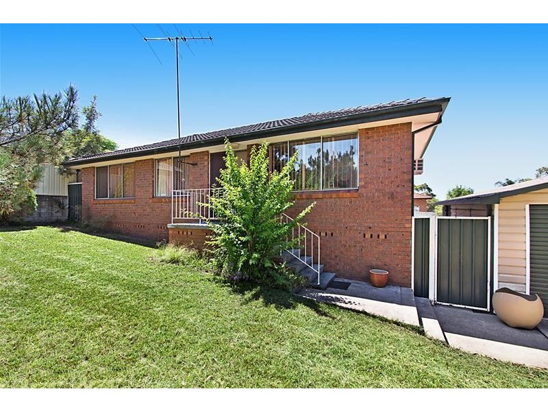 17 MOXHAM Street, Cranebrook NSW 2749