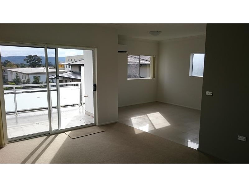 9/11 Regentville Road, Penrith NSW 2750